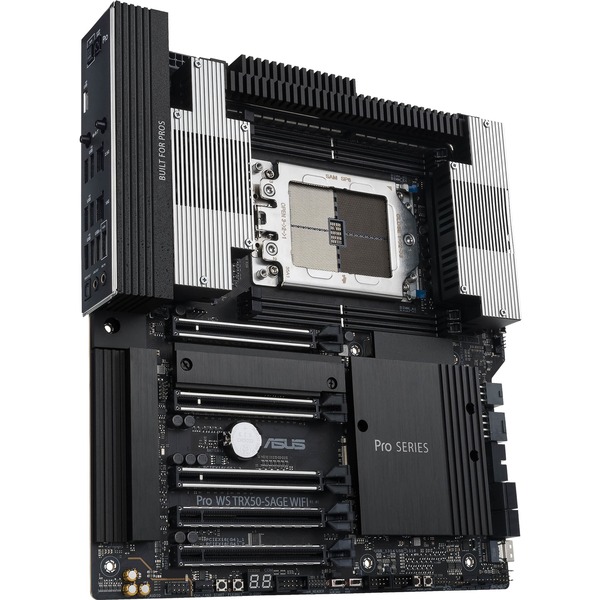 Foto 2 van ASUS PRO WS TRX50-SAGE WIFI socket sTR5 moederbord
