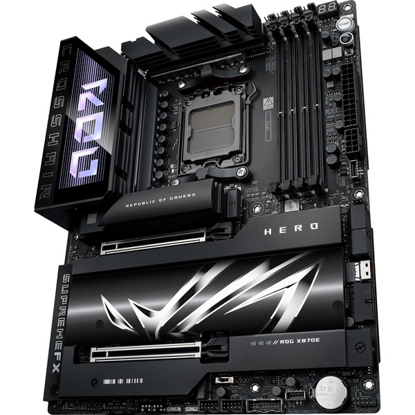 Foto 6 van ASUS ROG CROSSHAIR X870E HERO socket AM5 moederbord
