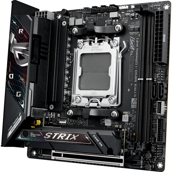 Foto 4 van ASUS ROG STRIX B850-I GAMING WIFI socket AM5 moederbord