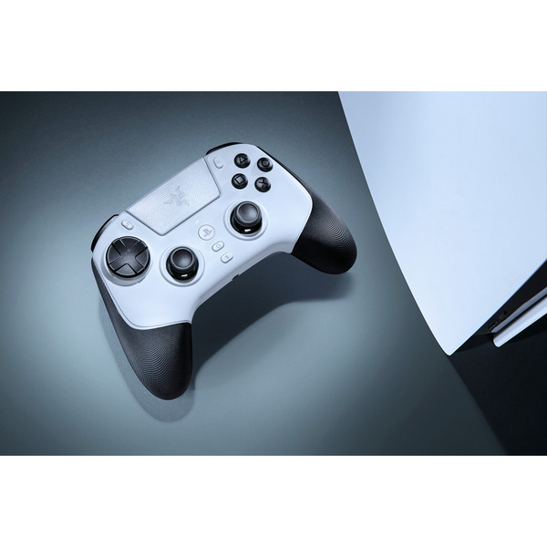 Foto 6 van Razer Raiju V3 Pro gamepad (Wit/zwart, 2.4 GHz / USB, PlayStation 5, PC)