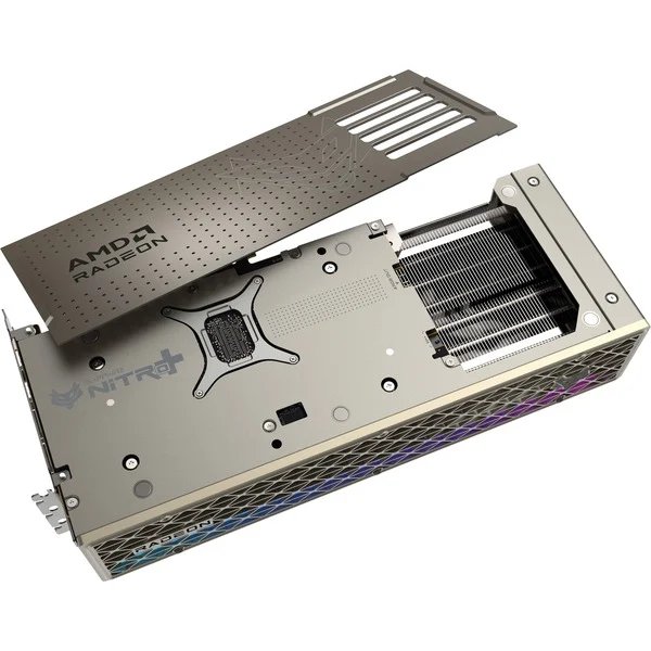 Foto 4 van SAPPHIRE Radeon RX 9070 XT Nitro+ Gaming OC grafische kaart